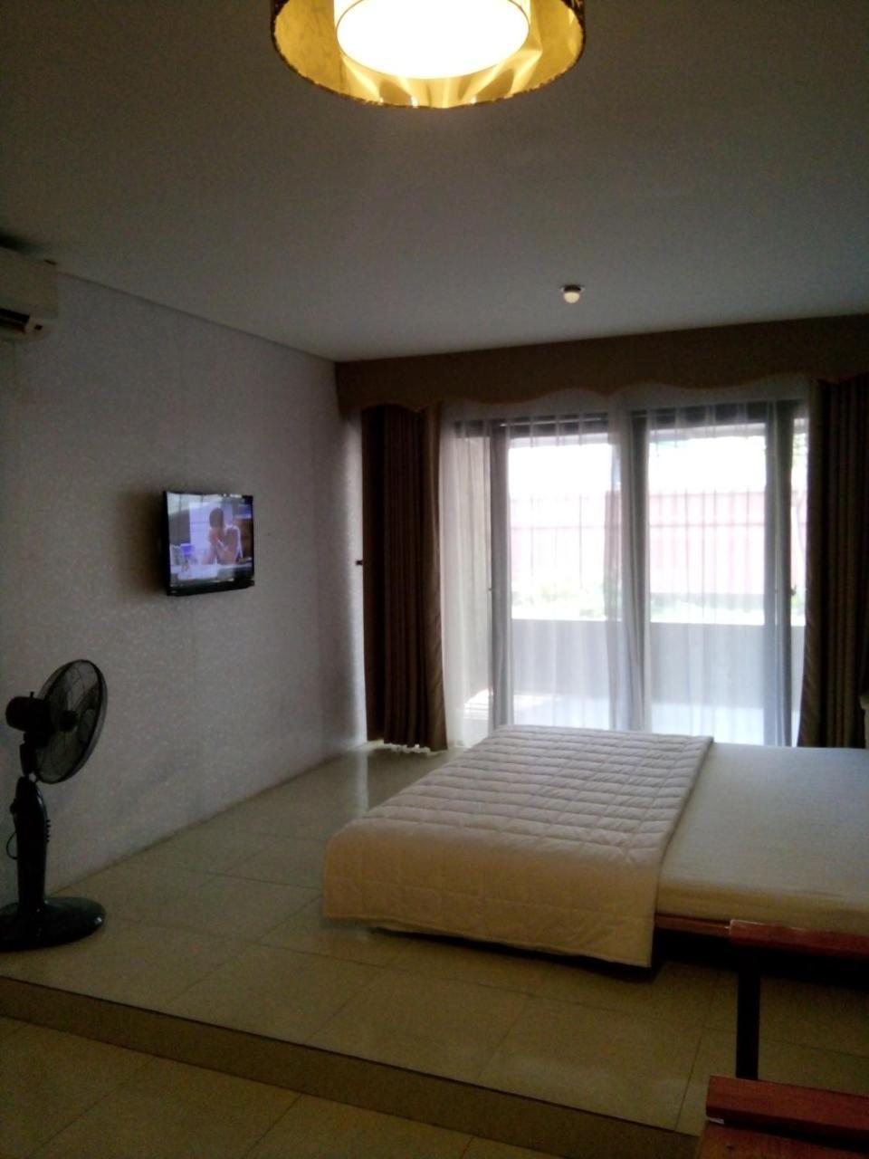 Khach San Thuong Mai Otel Yen Thinh Dış mekan fotoğraf