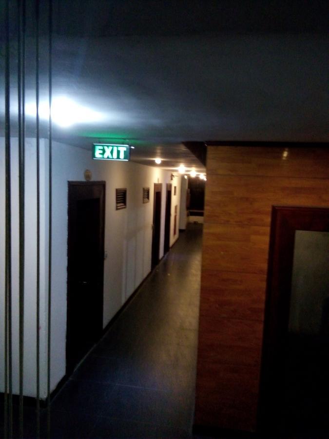 Khach San Thuong Mai Otel Yen Thinh Dış mekan fotoğraf