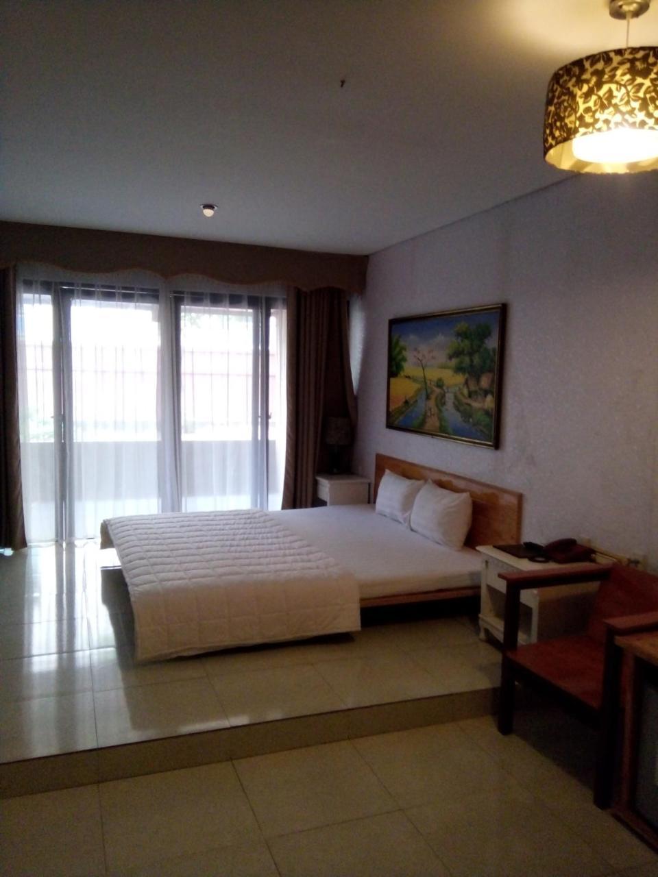 Khach San Thuong Mai Otel Yen Thinh Dış mekan fotoğraf