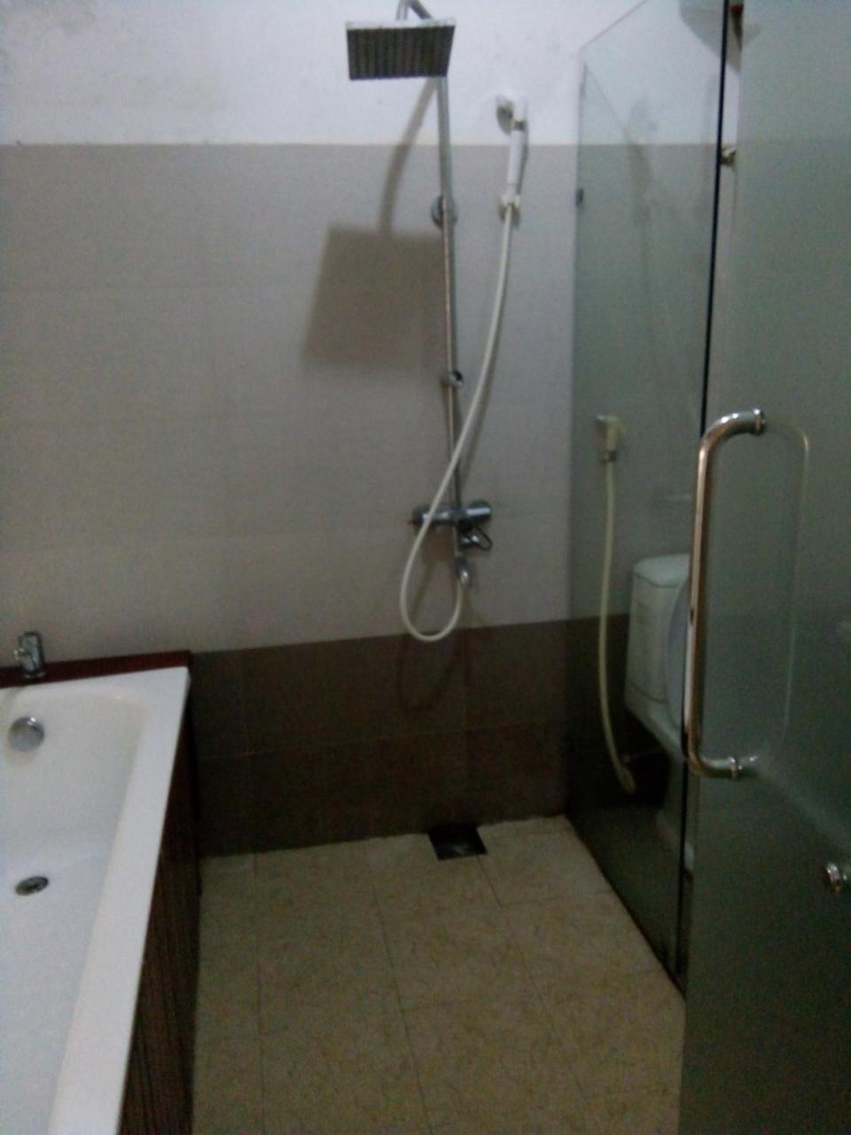 Khach San Thuong Mai Otel Yen Thinh Dış mekan fotoğraf